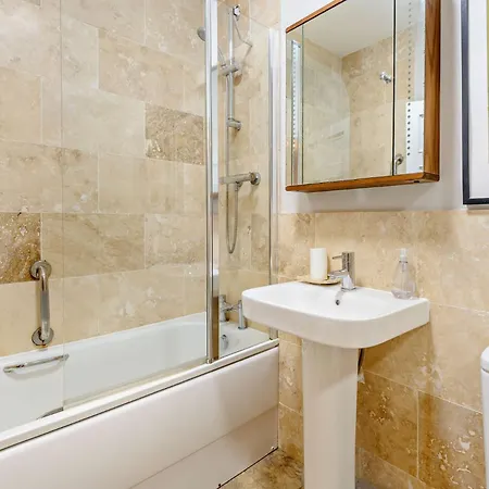 2 Bed In Keswick Lcc19 아파트 *